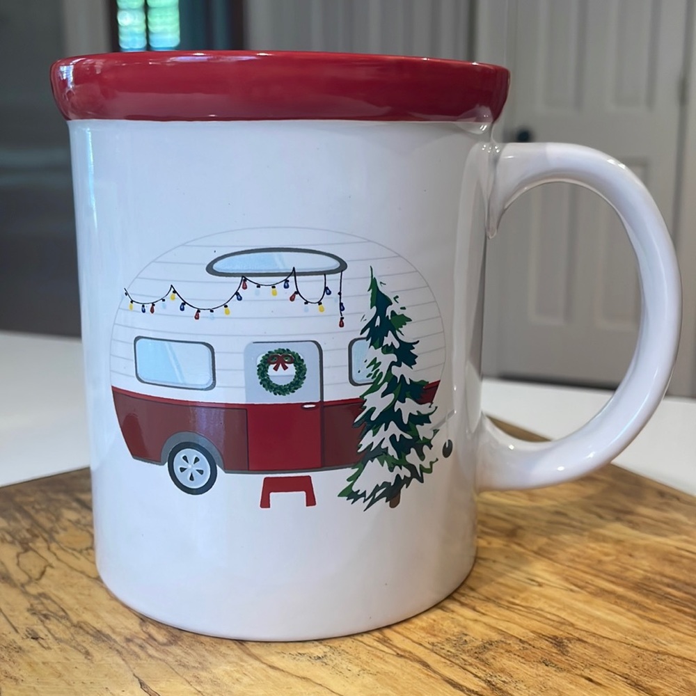 DesignPac Vintage Camper at Christmas Time with Red Rim Coffee Mug   - 20 oz.